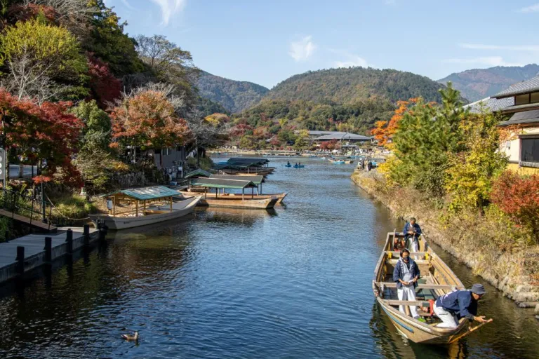 best spots autumn foliage japan