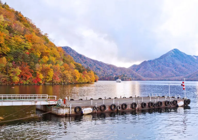 best spots autumn foliage japan