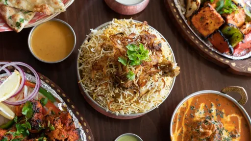 image for article Halal Food Guide for India - How to Find Halal Food in India? 