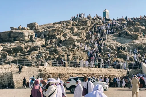 image for article UAE Records 51.6°C: What Muslim Travellers Should Know About The Extreme Heat