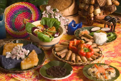 image for article Beyond Adobo: 13 Must-Try Halal Filipino Dishes For Muslim Travellers