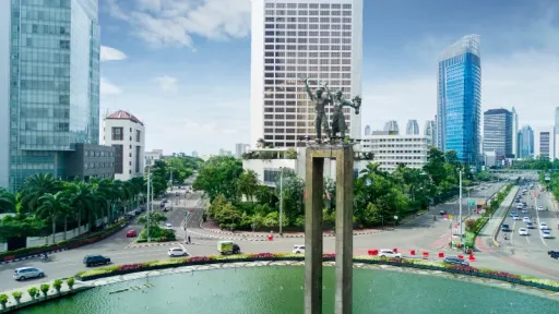 image for article 4D3N Muslim-Friendly Itinerary in Jakarta : Discover Historic Sites & Popular Halal Culinary Spots
