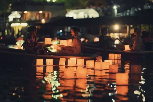image for article Tokyo Lantern Festival 2025: A Guide to Chidorigafuchi’s Floating Lights for Muslim Travellers