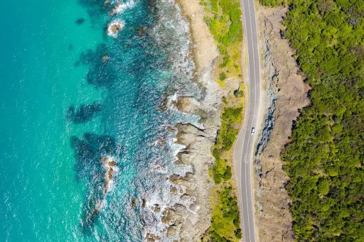 image for article How to Rent a Car in Australia: A Step-by-Step Muslim-Friendly Travel Guide