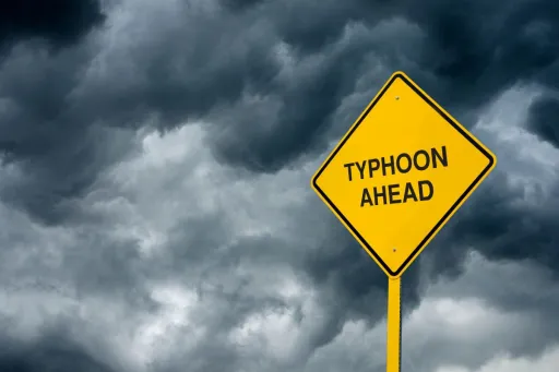image for article Typhoon Wipha Hits Hong Kong & Southern China: What Muslim Travellers Need to Know
