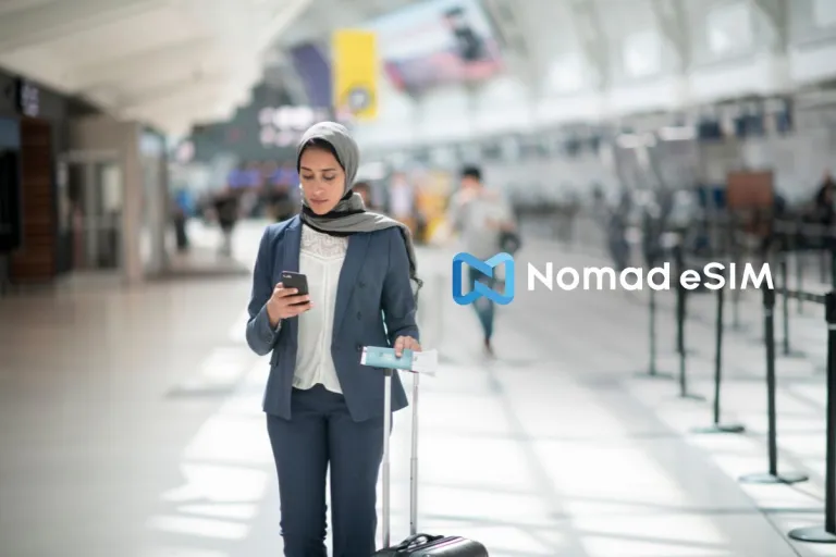 muslim traveller airportFatCamera | Canva Pro@@FatCamera | Canva Pro