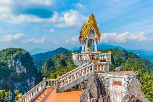 image for article 7 Muslim-Friendly Places in Thailand That Look Like Other Countries
