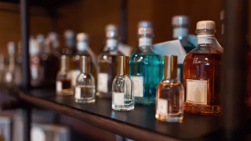 image for article Muslim Travellers Guide to Local Perfume Stores in Jakarta