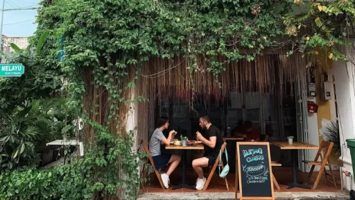 image for article 13 Aesthetic & Muslim-Friendly Cafe in George Town, Penang