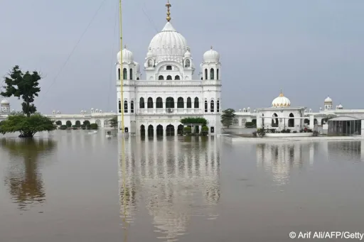 image for article Floods in Pakistan’s Punjab: What Muslim Travellers Need to Know