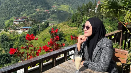 image for article The Best Cafes with Stunning Natural Views in Sapa, Vietnam