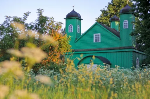 image for article A Halal Guide to Europe’s Smallest Muslim Enclave: Gdańsk’s Tatar Villages in Poland