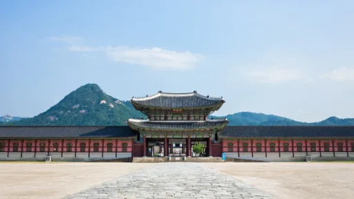 image for article Seoul’s Majestic Palaces Open Their Gates for Free This Mid-February