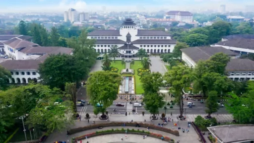 image for article The Ultimate Bandung Travel Guide for Muslim Travelers, from Culinary Gems to Hotels