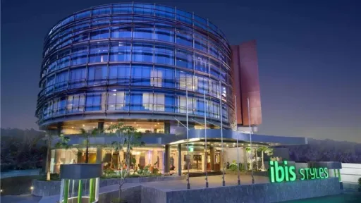 image for article 10 Best Hotels Near Soekarno-Hatta Airport (CGK) Jakarta