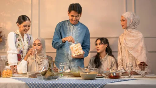 image for article 10 Best 24-Hour Halal Eateries in Semarang for Suhoor and Late-Night Cravings