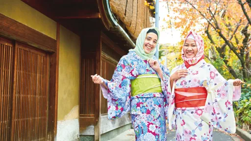 image for article Japan Travel Etiquette: 10 Unwritten Rules Every Muslim Traveler Should Know