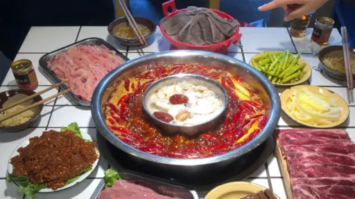 image for article 10 Best Halal Restaurants in Chongqing, China for Authentic Local Flavors