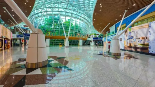 image for article Kuala Lumpur International Airport Guide for First-Time Muslim Travellers to Malaysia
