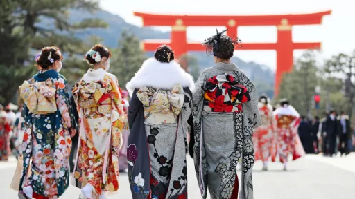 image for article Best Time to Visit Japan for Muslim Travellers: When to Go and When to Avoid