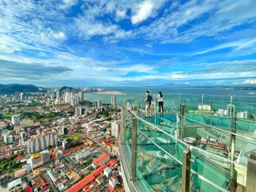 image for article 21 Muslim-Friendly Things to Do in Penang For Your Family in 2022