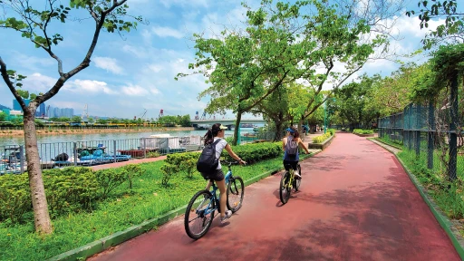 image for article A Guide to the Best Cycling Trails in Hong Kong