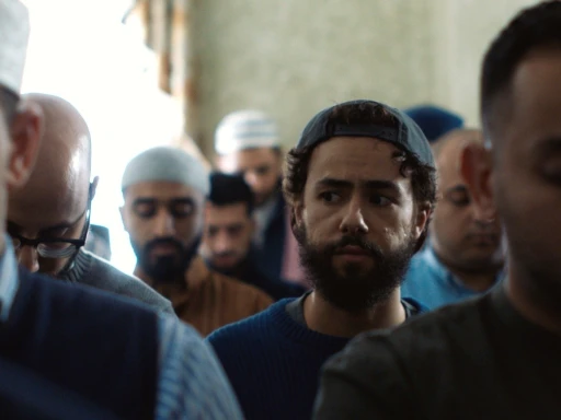 image for article Muslim-Themed TV Series Ramy Gets Golden Globe Nomination