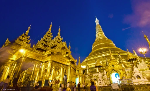image for article Visit Muslim-Friendly Yangon: Where to Eat, Explore and Stay!
