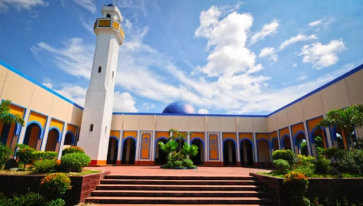 image for article Mosques in Manila: Here’s Where to Pray