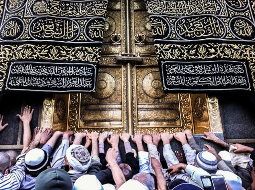 image for article Saudi Arabia to Issue 10 Million E-Visas For Upcoming Umrah Pilgrims