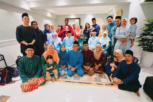 image for article Celebrating Eid in Singapore, As Told by the HalalZilla Team