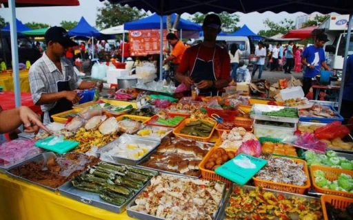 image for article 11 Halal Food to Try at Malaysia’s Ramadan Bazaars