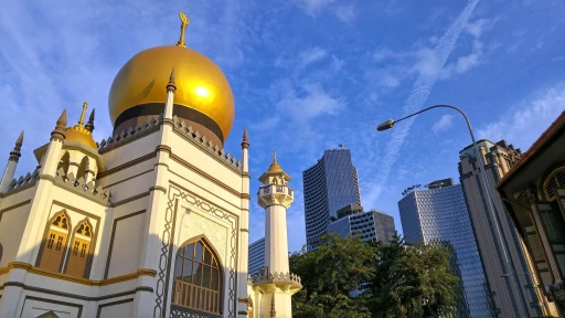 image for article Mosques in Singapore: Here’s Where to Pray