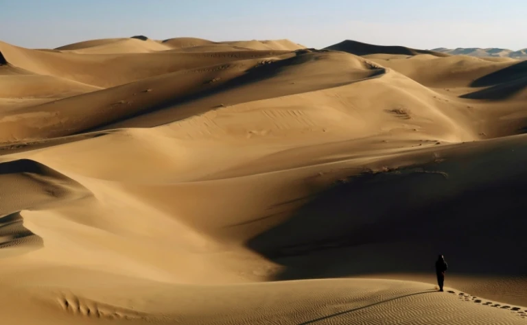 Varzaneh sand dunes