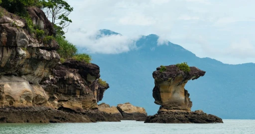image for article Iconic Sea Stack in Bako National Park, Sarawak Crumbles